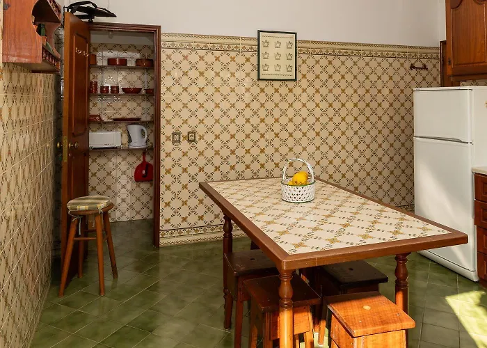 Retiro Buganvilias Σεσίμπρα